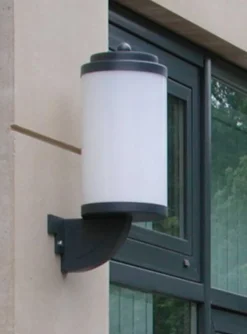 Art déco-Wandlaterne mit Zylinderglas S 3