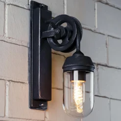 Exklusive Industriestil-Wandleuchte mit Umlenkrolle WL 3731