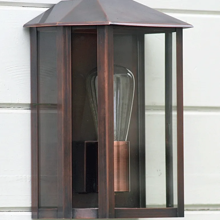 Flache bayerische Wandleuchte Passau aus Messing oder Kupfer
