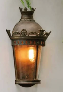 Flache Empire-Halblaterne aus Schmiedeeisen WL 3550