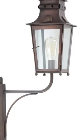 Französische Wandlaterne mit Messing-Wandarm Megève