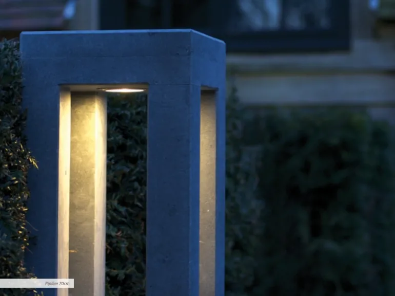 Gartenleuchte Pipilier aus Belgischem Blaustein
