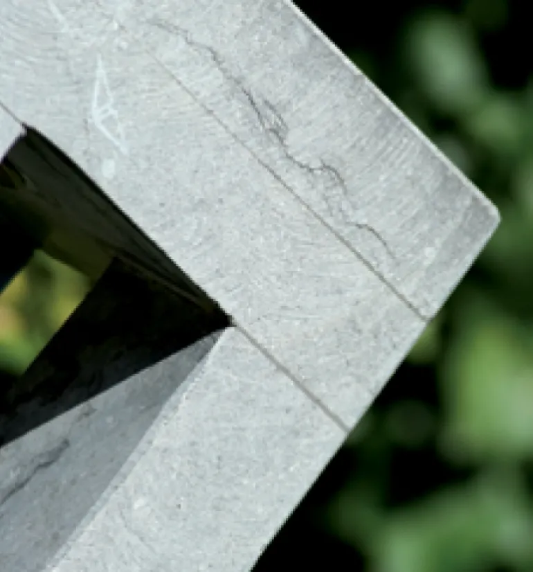 Gartenleuchte Pipilier aus Belgischem Blaustein