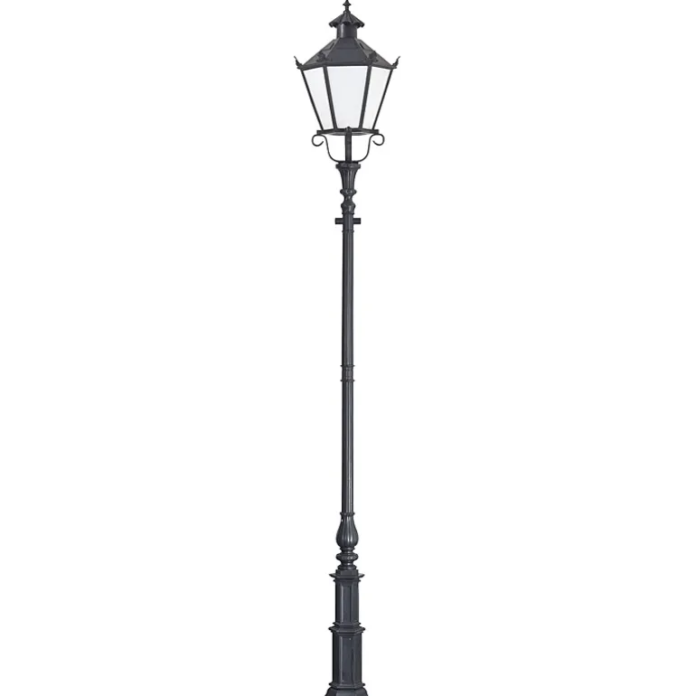 Große historische Stadtleuchte Alt Berlin S 21 mit Gussmast