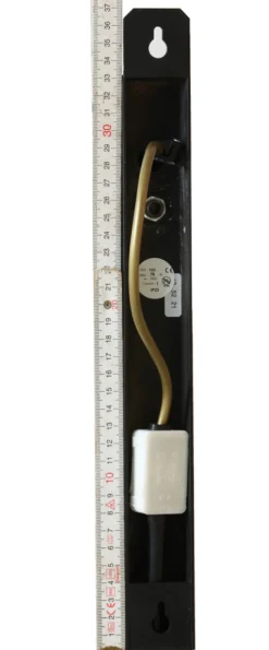 Hängende Wandlaterne Bordeaux MM mit Messing-Wandarm