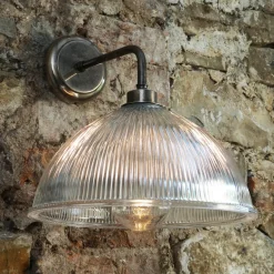 Holophanglas-Wandleuchte Mari aus Irland mit LED