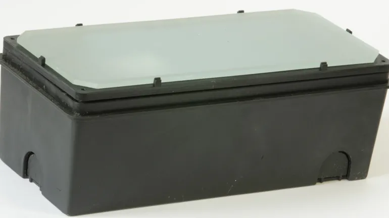 Irischer Einbaustrahler aus Messing Achair mit IP 54