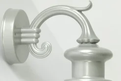 Kleine Fabrik-Wandlampe für Außen mit Spitzzylinder-Glas