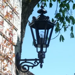 Kleine Wandleuchte Marienburg mit Schinkel-Laterne 70