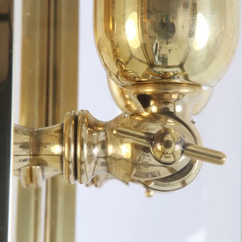Kubische Messing-Wandleuchte Vitrine 2LL im Art déco-Stil