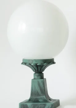 Kugel-Außenlampe mit Sockel für Garten und Terasse