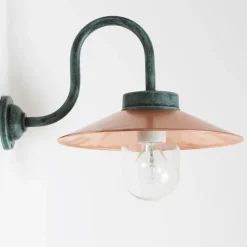 Kupferschirm-Hofleuchte mit Bogenarm 38 S BCU