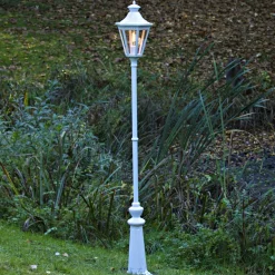 Standleuchte mit Aluminium- oder Messinglaterne Victoria