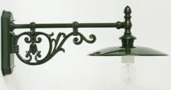 Wandlampe für Außen mit historischem Wandarm