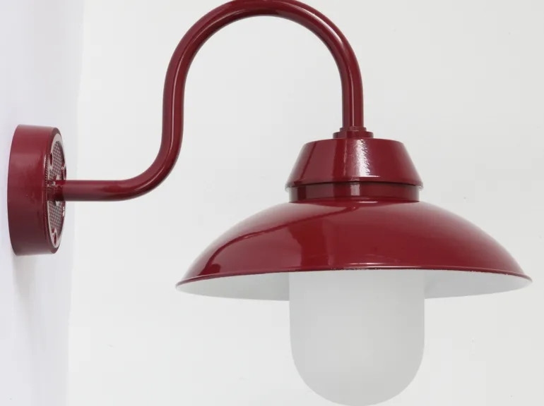 Wandlampe mit gewölbtem Schirm Mainz W1500