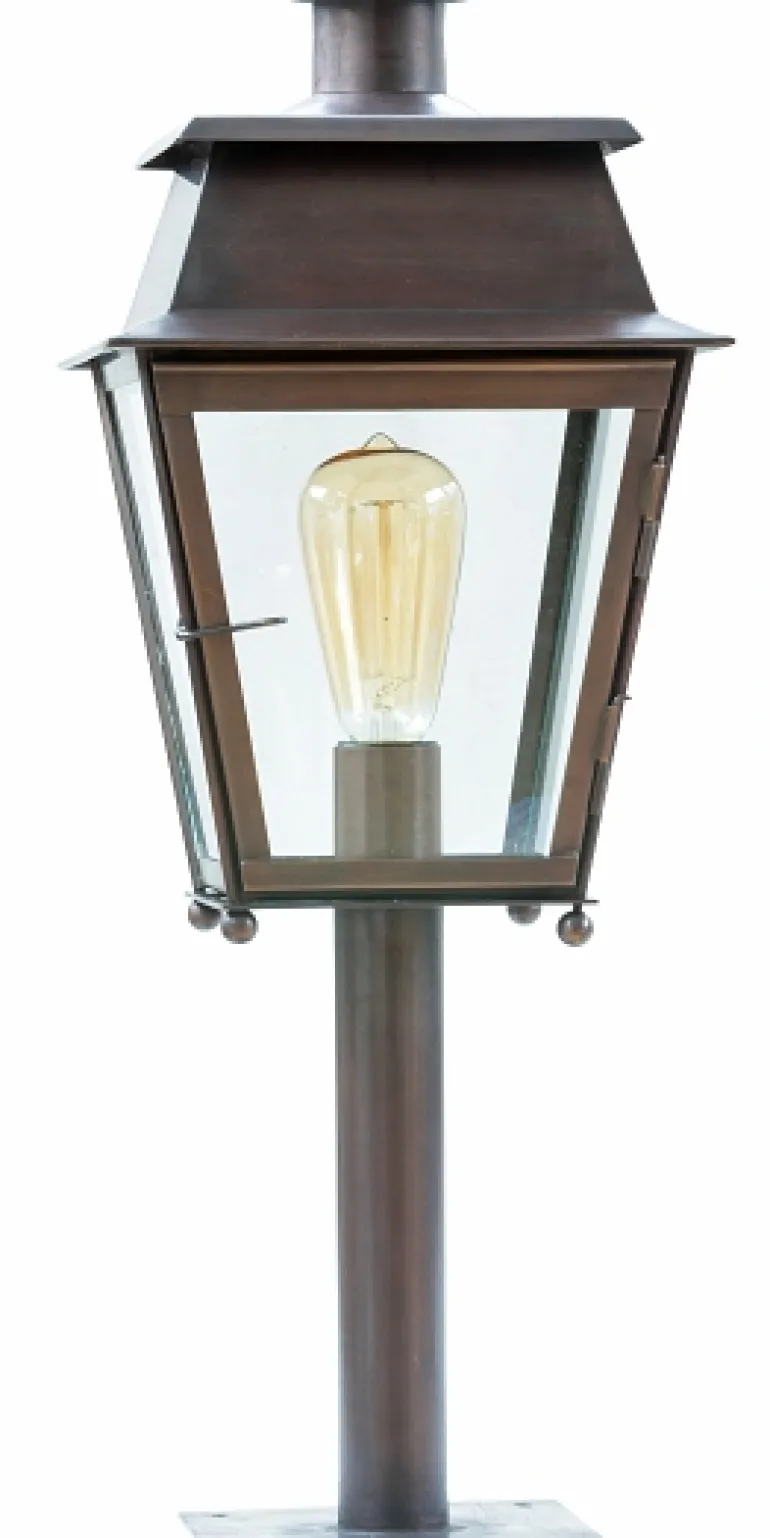 Wegeleuchte aus Messing oder Zink Bordeaux MM